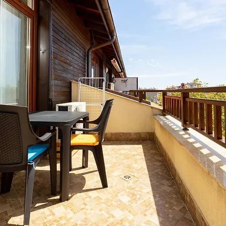 Mare Apartament *